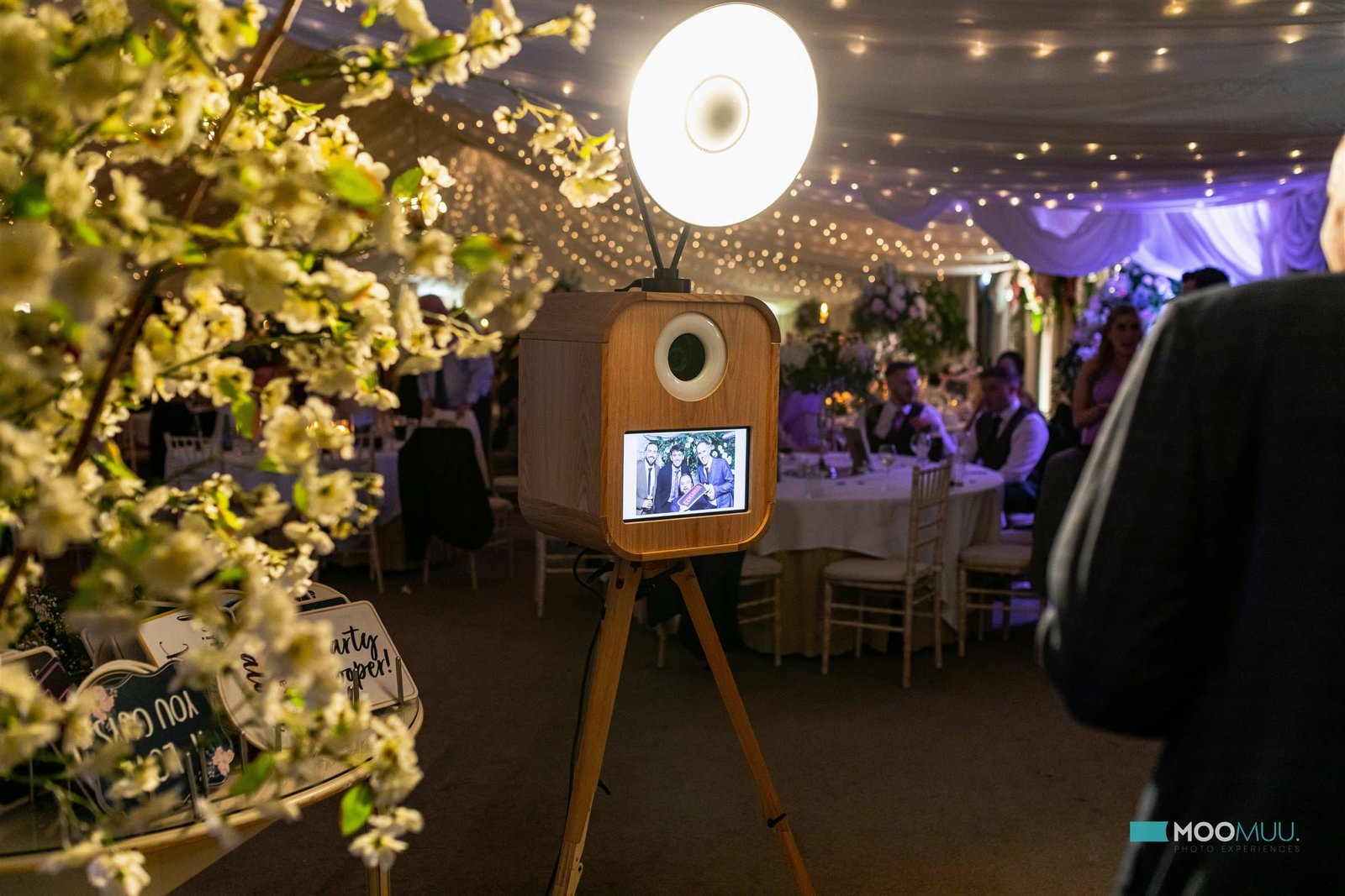 MooMuu Luxury Oak Booth styled at an evening event.